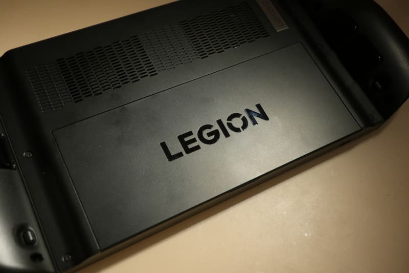 背面のLegionロゴ