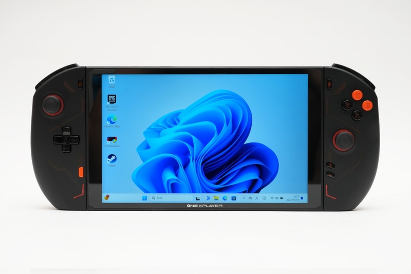 ディスプレイは8.4型IPS液晶(2,560×1,600ドット、358ppi、輝度非公表、60Hz、光沢、タッチ対応、ペン対応)。コントローラは左スティック、十字キー、バックボタン、Xboxボタン、スタートボタン、ABXYボタン、右スティック、モードボタン、LEDボタンを用意