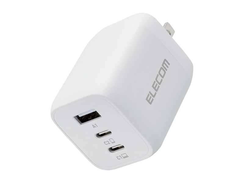 <a href="https://www.elecom.co.jp/products/EC-AC4465WH.html" class="n" target="_blank">製品ページのURL</a><br>実売価格:4,980円前後●ポート:USB-C×2、USB-A×1●最大出力:65W(USB-C同時利用時:45W+20W)●全長:52mm●重量:約112g