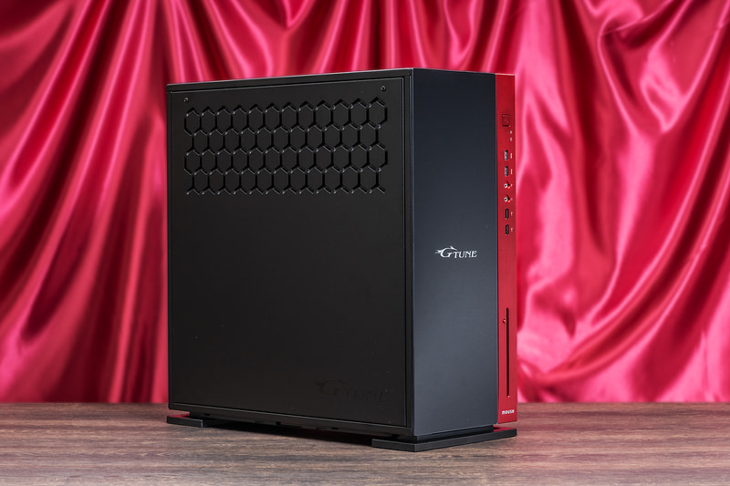 マウスコンピューターの「G-Tune FZ-I7G80」。G-Tune FZシリーズの外観は共通でフルタワーケースが採用されている