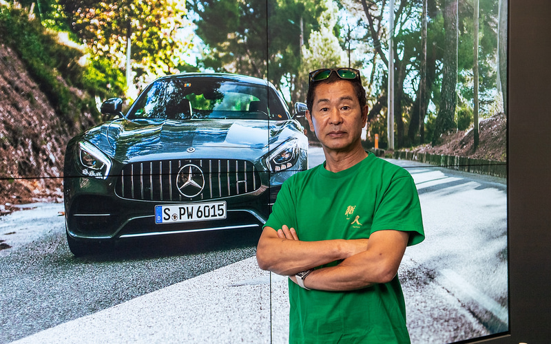 クルマ好きの世界では知らない人がいない「ドリキン」こと土屋圭市氏。レーシングドライバーを引退したあともモータースポーツ界の発展に関わる仕事を軸にクルマ業界で活躍。SUPER GTではARTAにてエクゼクティブ・アドバイザーを務めている。MSIの本社がある台湾での人気も高い