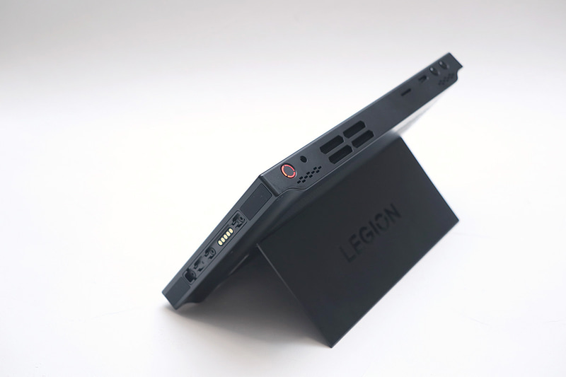 タブレットスタイル。外観として悪くない。むしろイカス