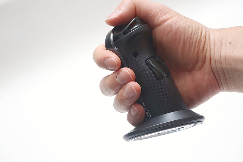 ただ、銃のグリップを前後左右させると視点が上下左右に動く……というのは考えたら違和感があるかも(操作で違和感はない)