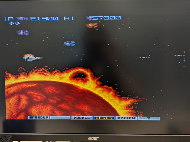 「X68000 Z」上で動作する「グラディウスII -GOFERの野望-」のプレイ画面