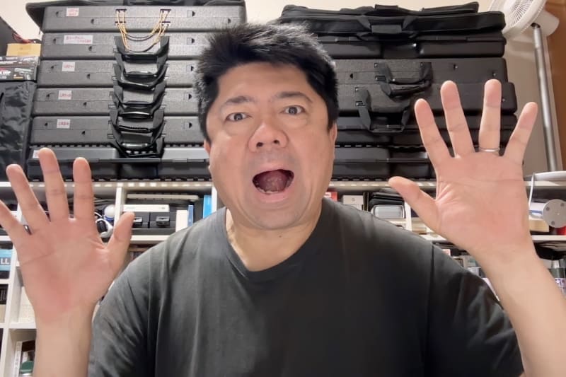 プリインストールアプリ「Photo Booth」で撮影。室内灯下でも明るく、自然な発色で撮影できる。肌も健康的な色だ