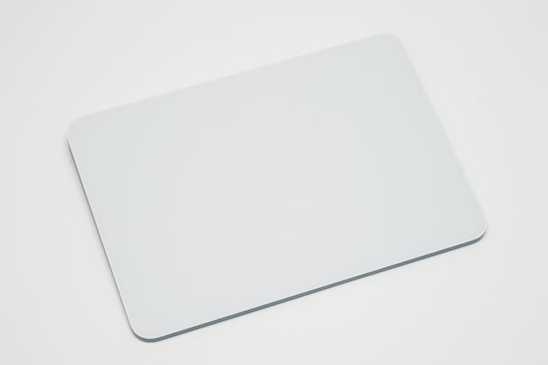 Magic MouseからMagic Trackpadには+6,000円で変更可能。Magic Trackpad単体の価格は1万6,800円(ホワイトの場合)