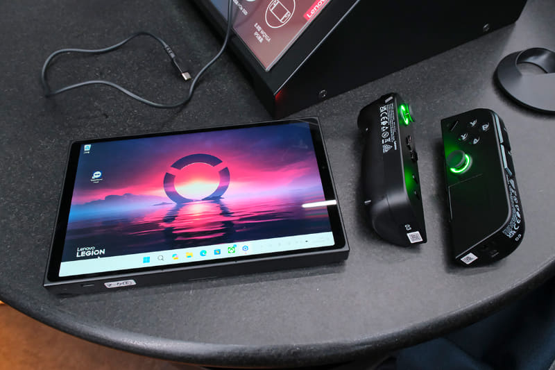 コントローラを取り外したところ