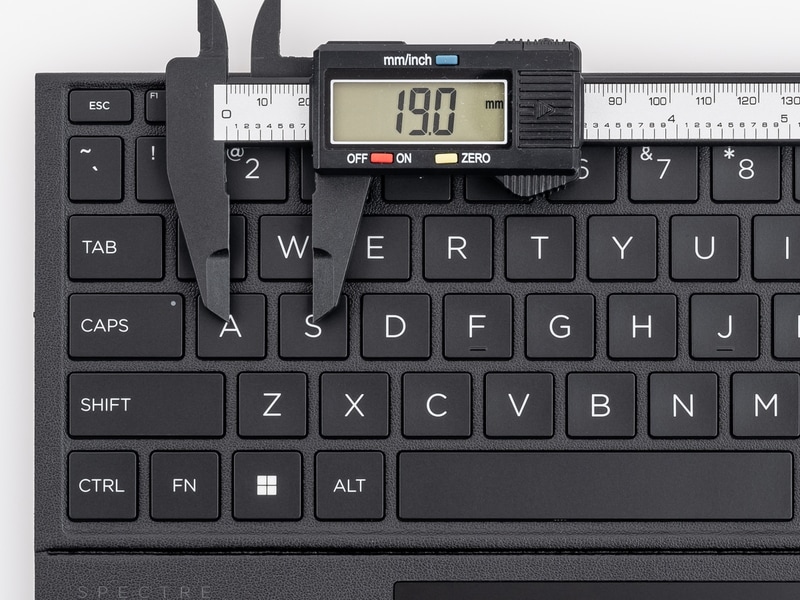 キーピッチは約19mm