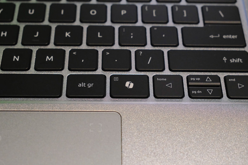 新製品ではカーソルキーの左にColipotキーが追加