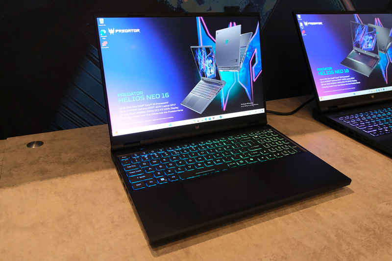 Predator Helios Neo 16