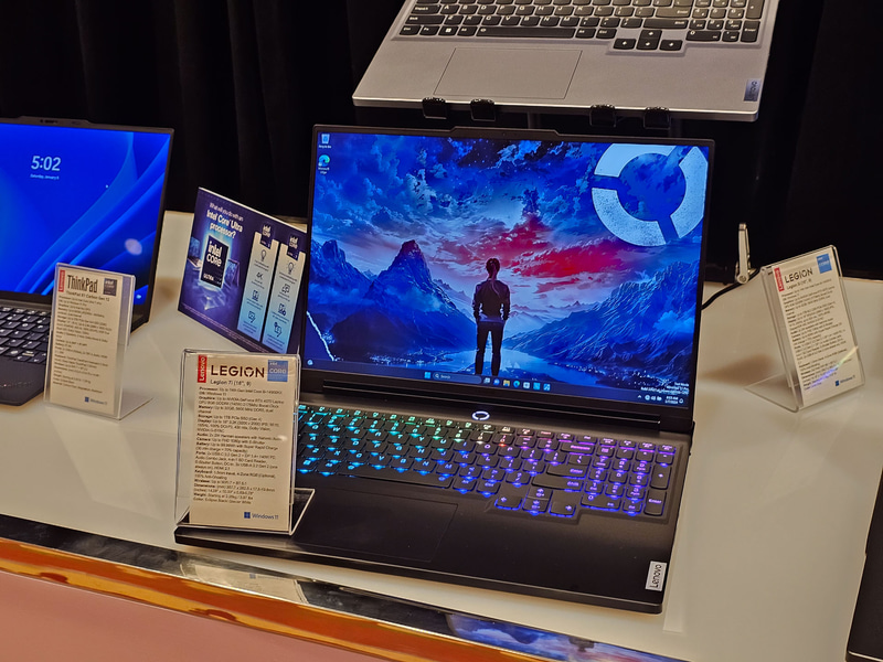 Legion 7i (16”, 9)