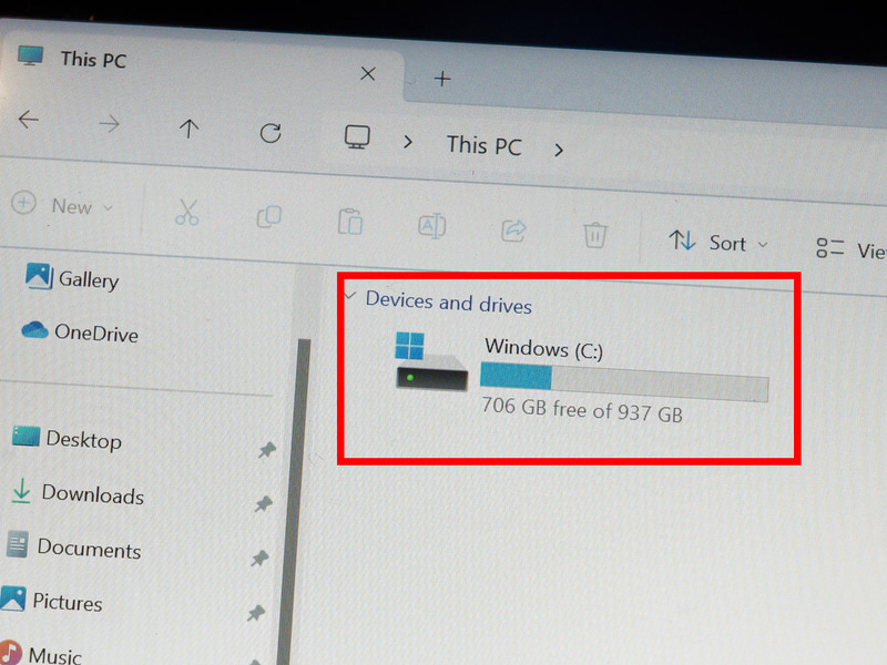 CES 2024会場に展示されていたCore Ultra 7モデルは約1TBのストレージを搭載していた