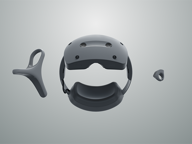 XRヘッドマウントディスプレイとコントローラ