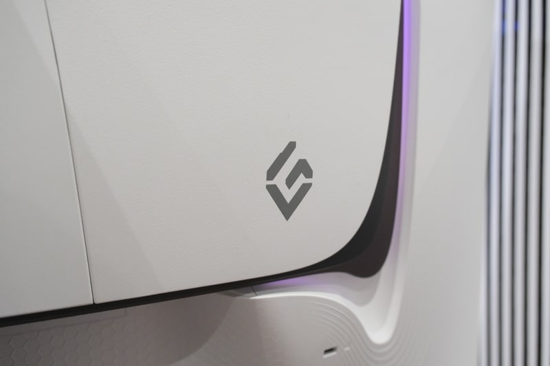 ViewSonic Gamingのロゴもあしらわれている