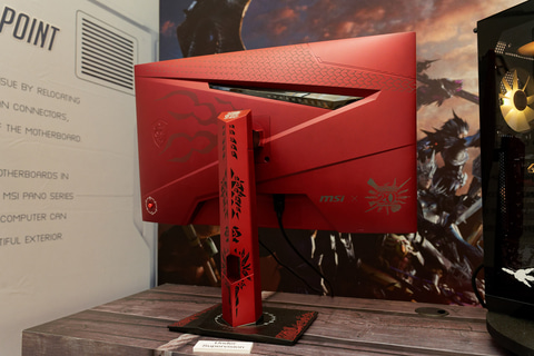 モンハンコラボPCケース 美品 MSI、モンハン20周年記念マザーボード＆水冷クーラー、PCケースを発売
