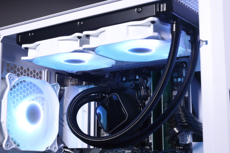 CPU冷却用の240mmオールインワン水冷クーラー