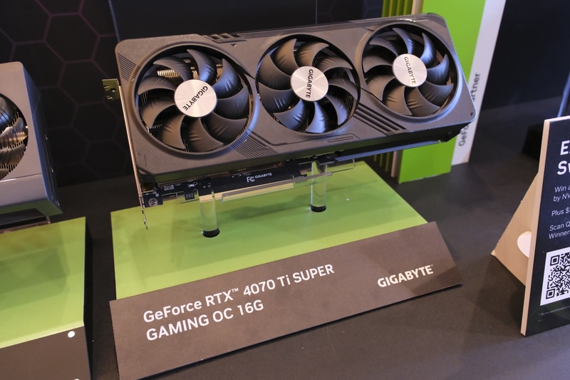 GeForce RTX 4070 Ti SUPER GAMING OC 16G