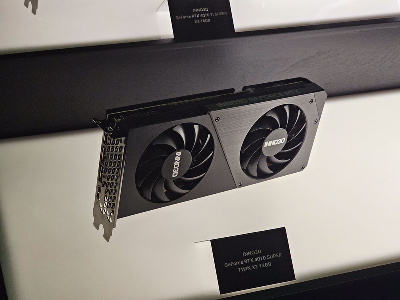 INNO3D GeForce RTX 4070 SUPER TWIN X2 12GB