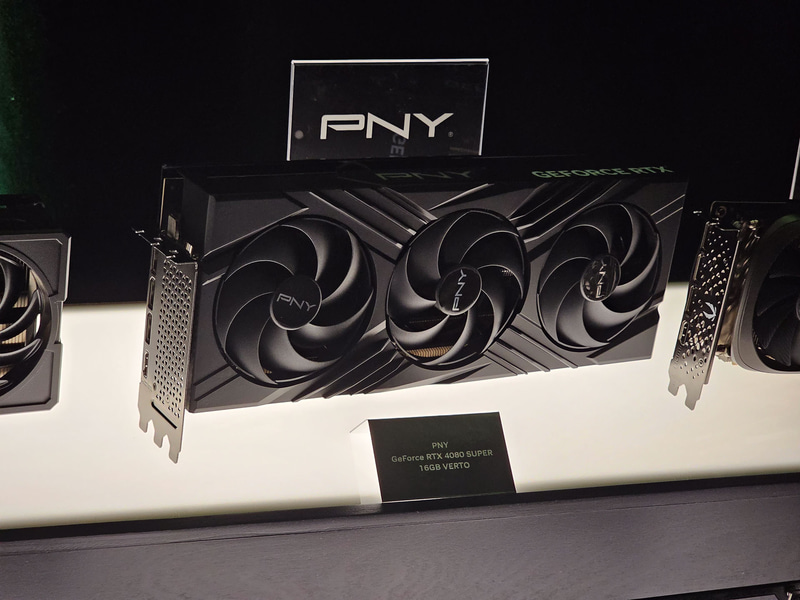 PNY GeForce RTX 4080 SUPER 16GB VERTO