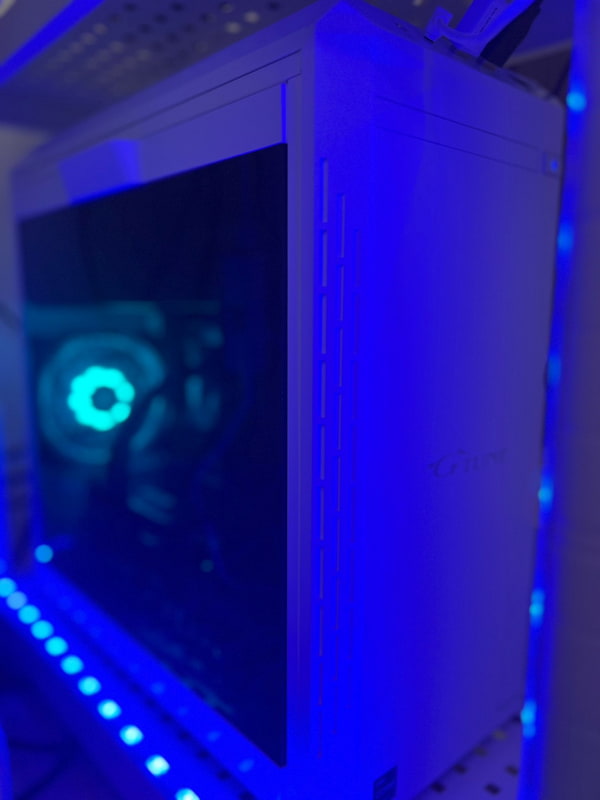 PC: G-Tune DG-I7G70 メモリ64GB(ホワイトカラーモデル)