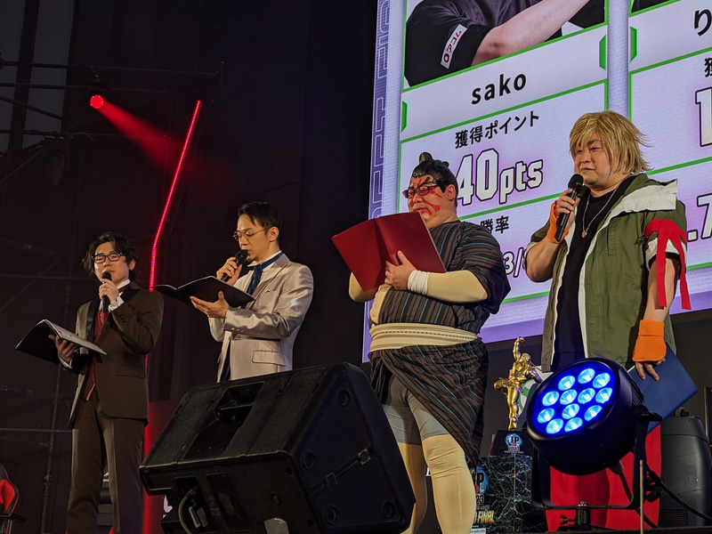 実況はアール氏、解説はハメコ。氏、応援サポーターとしてNOモーションの2人も参戦