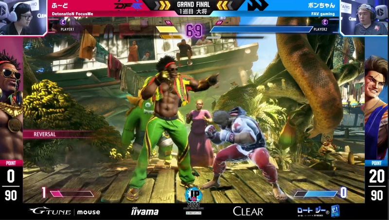 1巡目、アウェイ側、DetonatioN FocusMeの先鋒、竹内ジョンラシードに対してりゅうせいJPが挑み、ここはりゅうせいJPが2-0で勝利。中堅はナウマンケンに対してsako春麗が挑み、sako春麗が2-1で勝利。大将戦はふ～どDeeJayに対してボンちゃんルークが挑み、ギリギリの接戦を3-2でボンちゃんルークが制した。FAV gaming全勝により、累計ポイントは40-0でFAV gamingの圧倒的リードで折り返しとなった。