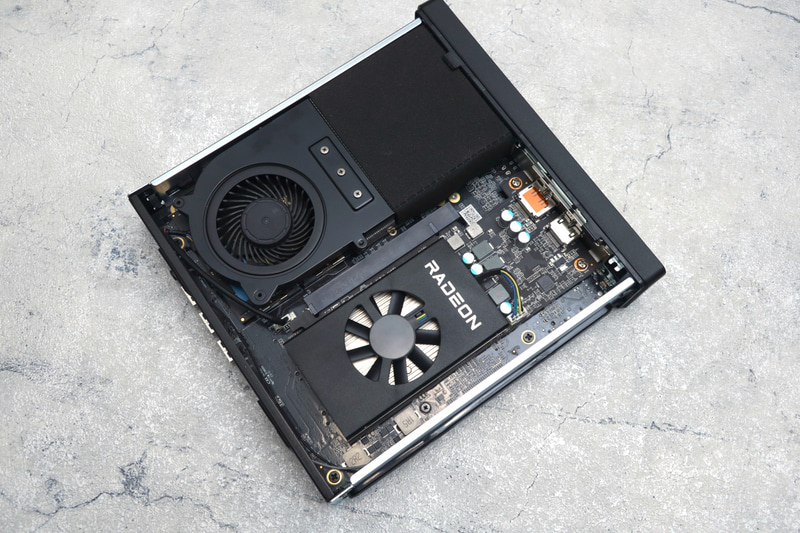 Radeon RX 6400を装着してみたところ