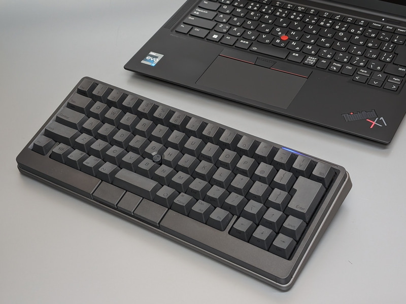PFU「HHKB Studio」との組み合わせを前提に、トラックポイント非搭載のノートPCと組み合わせることも検討したが、最終的に見送ることに