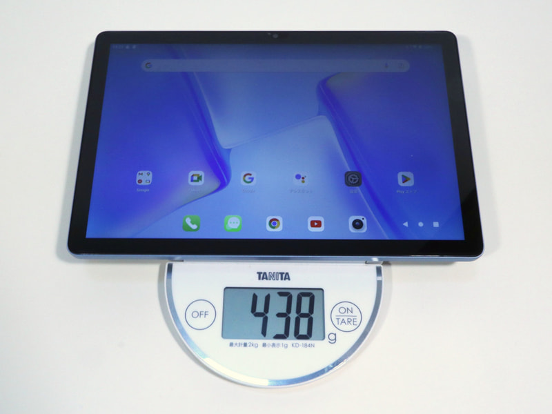 重量は実測で438g
