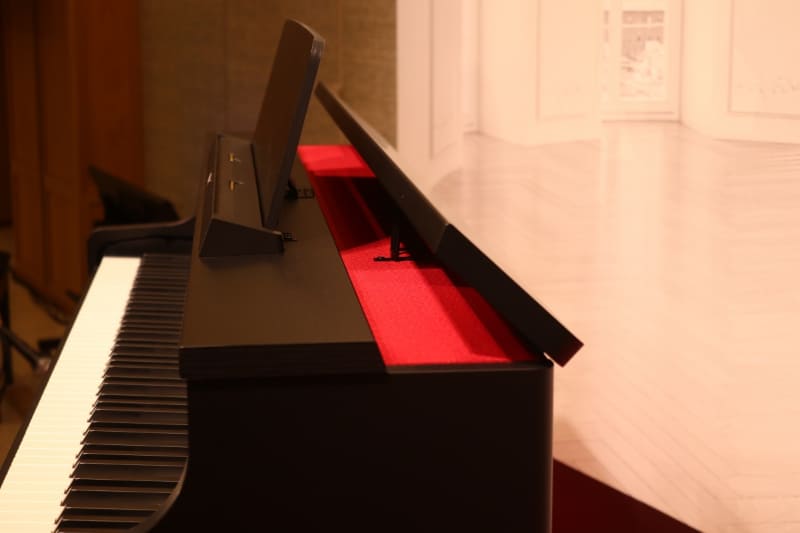 天板が少し開くようになっている