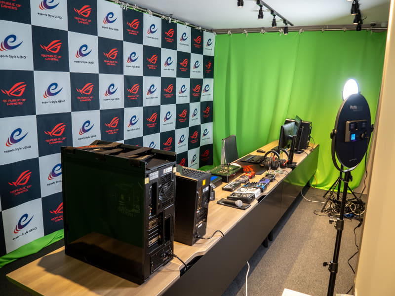 ゲーミングPC「ROG STRIX HELIOS」および「ROG STRIX G13CH」