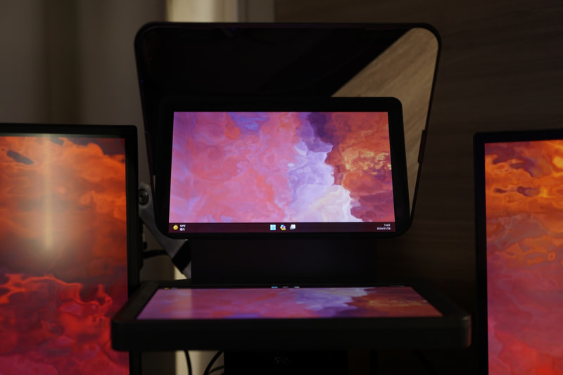 モニター4 Elgato「Elgato Prompter」(プロンプター兼モニター)