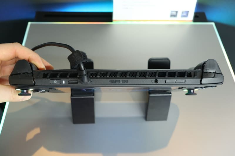 本体上部のインターフェイス