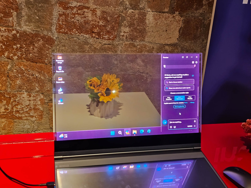 普通にWindows 11なのでCopilot in Windowsも動作する
