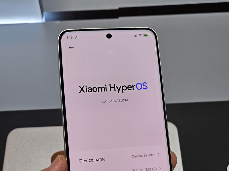 SoCはSnapdragon 8 Gen 3
