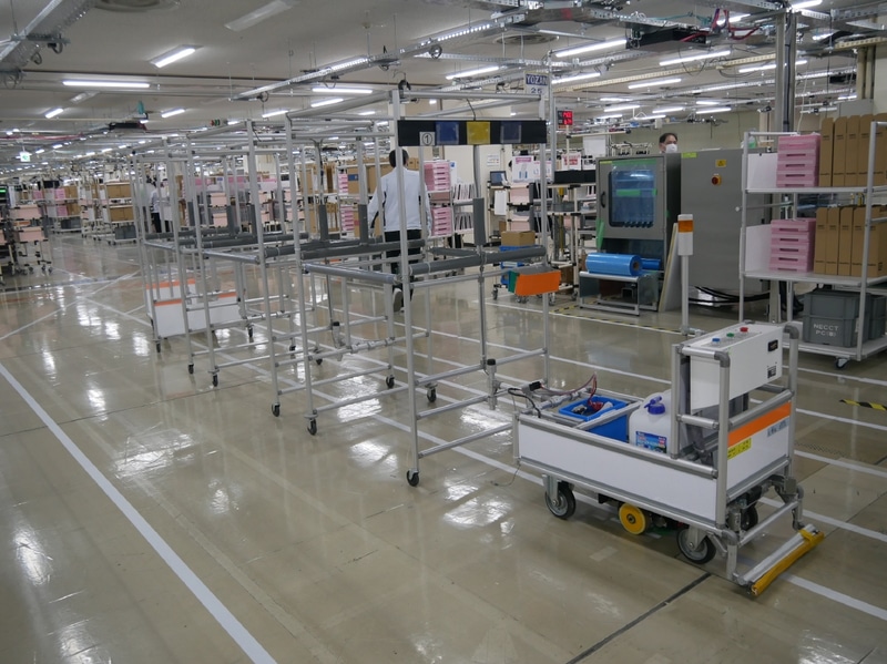 AGVは最大3台までの連結が可能だ