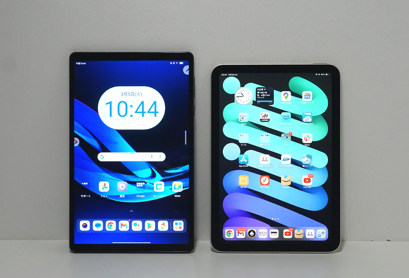左がLAVIE Tab T9 T0995/HASで、右がiPad mini 6
