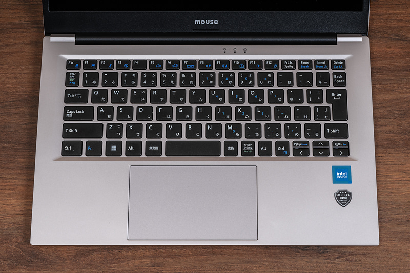 フルストロークあり、打鍵音も小さいキーボード