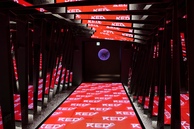 「RED° TOKYO TOWER」エントランス。中は一大アミューズメントパークだ