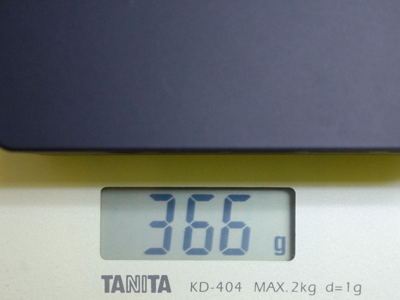 重量は実測で366g