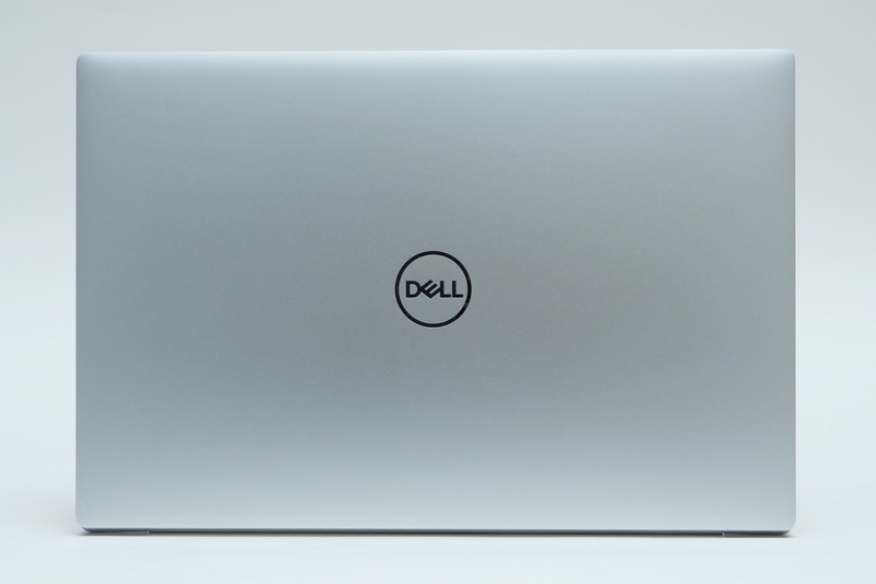 天板デザインは従来モデルから大きく変わっていないように見える