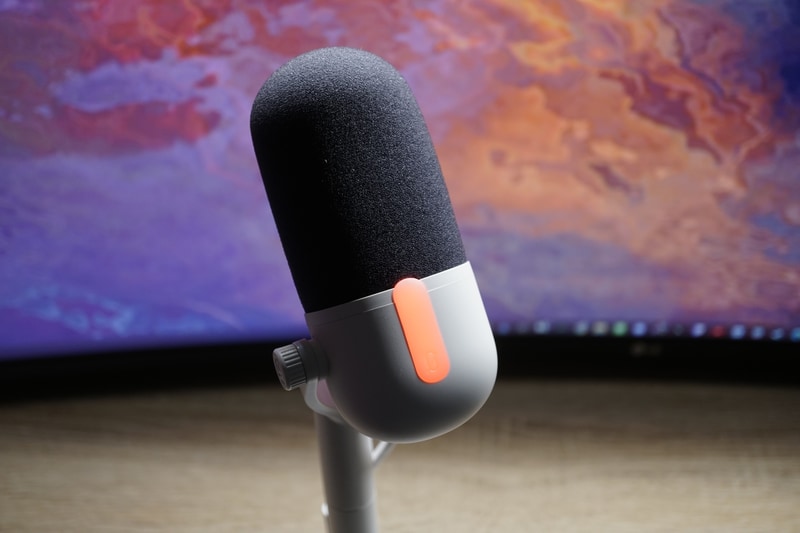 ミュート時は赤くなる