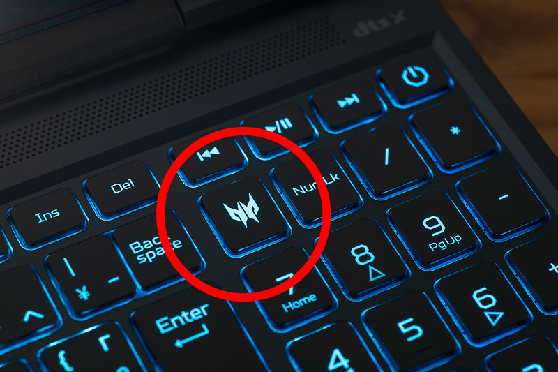 最新PCの証でもあるCopilotキーを搭載。ユーティリティを呼び出すためのPredatorSenseキーもある