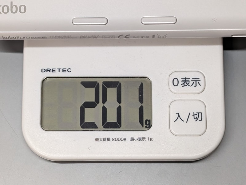 重量は公称199.5gだが実測では201gと、大台を割っていない