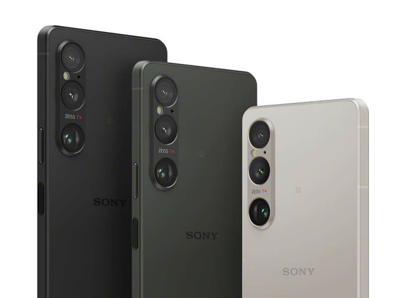 デザインは従来モデル同様のメタルフレームとガラスを組み合わせたFunctional Tactike Designを採用