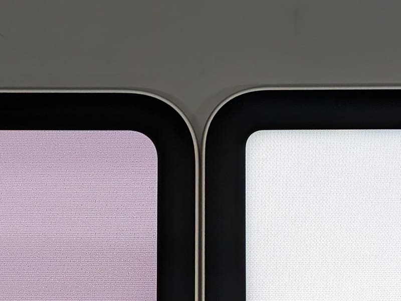 ベゼル幅についても同一にしか見えない