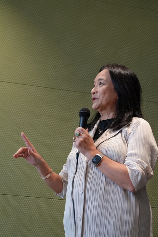 講演会にメインスピーカーとして登壇。聴講者に関する情報を事前に収集して臨んでいる