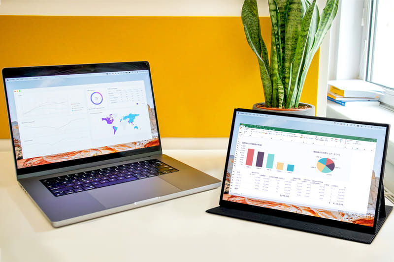 バッテリ内蔵のため完全無線で接続できる