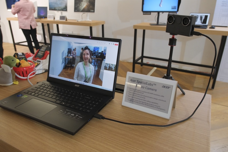 Microsoft Teamsを通じた立体映像でのWeb会議のデモも行なわれていた