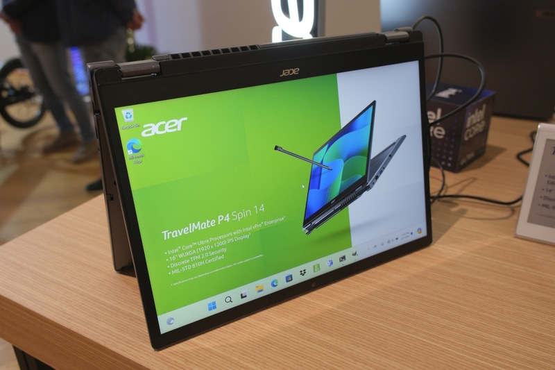 TravelMate P4 Spin 14